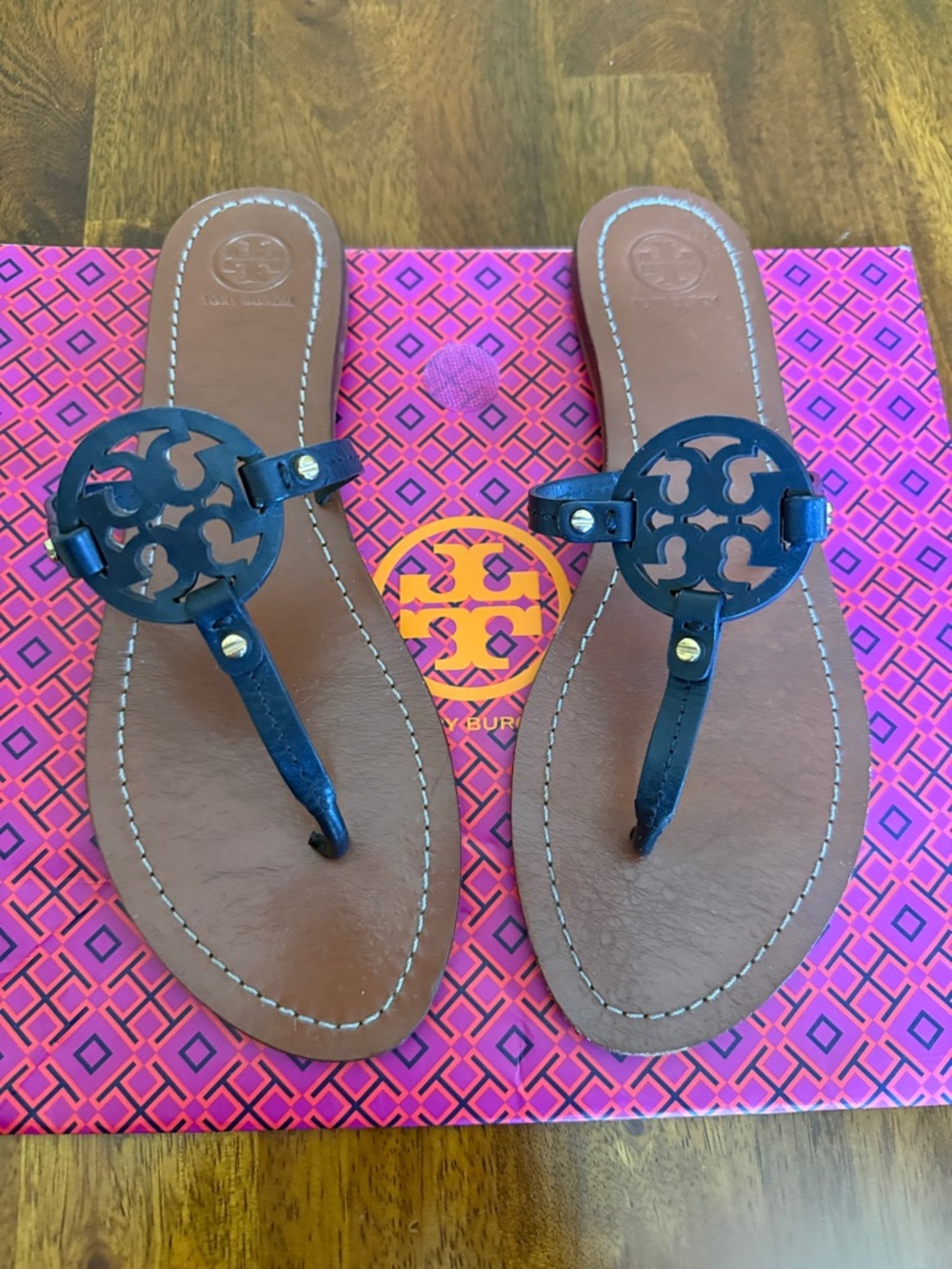 Tory Burch Black and Brown Leather Designer Logo Thong Sandals